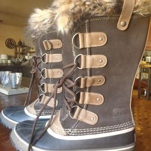 Size 10 Sorel Joan of Arctic Boots Rain Snow Boots